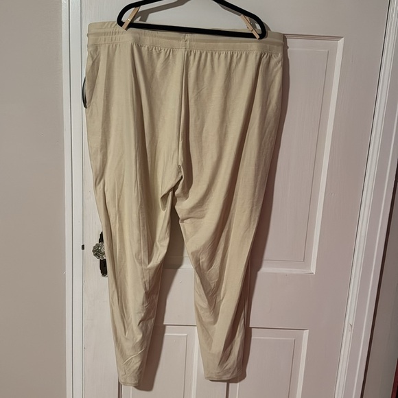 MTA Sport NWT Women's Active Bottom cream color Pants Size 2X - Picture 8 of 9